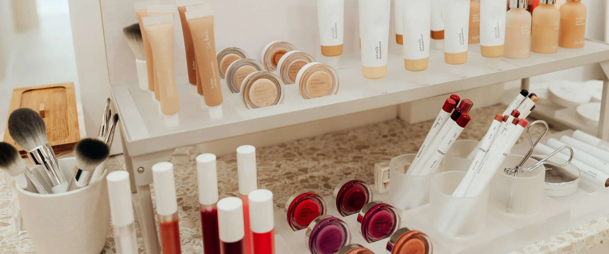 prirodni_makeup_znacka_distribuce_ere_perez